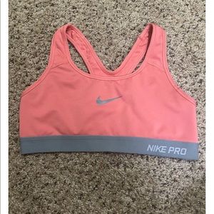 Nike Pro Sports Bra